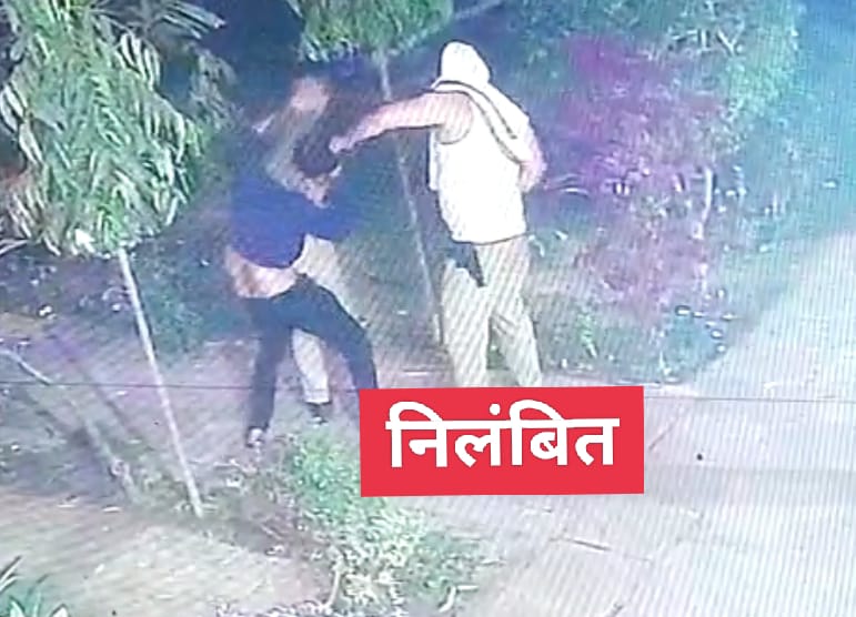 WhatsApp Image 2023 03 09 at 17.03.40 Agra: होटल संचालक से मारपीट के आरोपी पुलिसकर्मियों पर गिरी निलंबन की गाज