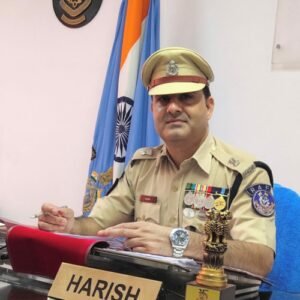 harish e1678535756480 CRPF कमाडेंट हर साल की तरह अपने गांव की होली का ग्राम वासियों के साथ उठाते हैं आनंद, रामपुर गांव का पारंपरिक हुरंगा