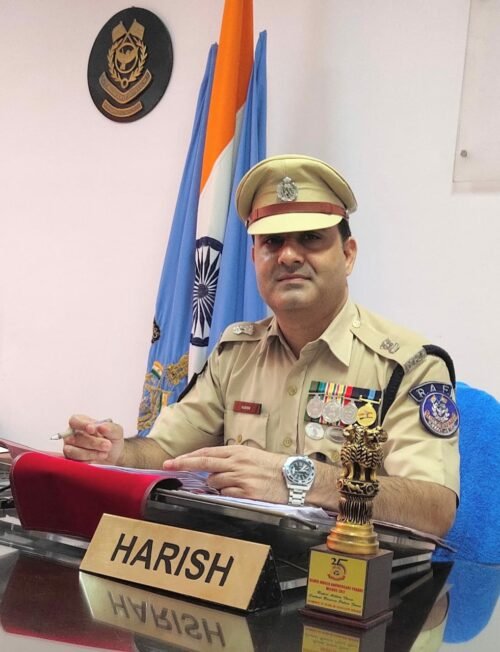 harish e1678535756480 CRPF कमाडेंट हर साल की तरह अपने गांव की होली का ग्राम वासियों के साथ उठाते हैं आनंद, रामपुर गांव का पारंपरिक हुरंगा