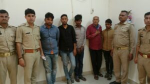 vahan chor e1679934685819 Agra News : पांच अंतरराज्यीय चोर चढ़े हरीपर्वत पुलिस ने हथ्थे, गैंग दिन में ई-रिक्शा से करता था रैकी, कई राज्यों कर चुके हैं चोरी