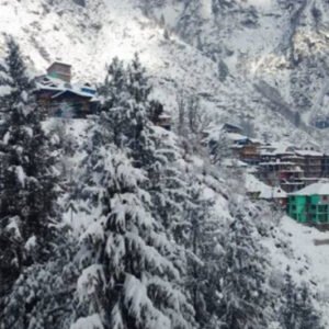 snow -20 डिग्री तापमान पर बर्फ खाकर जिंदा रहा 8 साल का बच्चा