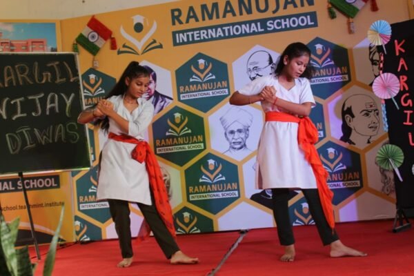IMG 20230726 WA0483 e1690391716696 खेरागढ़ : रामानुजन इंटरनेशनल स्कूल में मनाया गया कारगिल विजय दिवस
