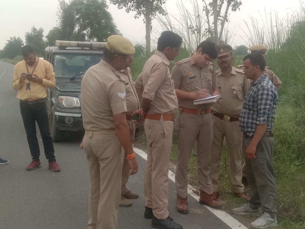 IMG 20230912 WA1484 Agra News : दिनदहाड़े फाइनेंसकर्मी को लूटा, मिर्ची पावडर झोंककर लाखों की नकदी ले गए