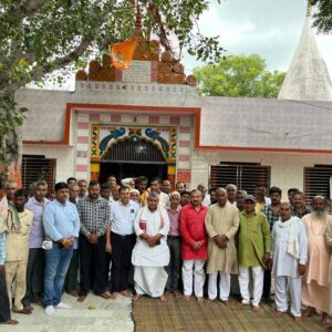 babu lal in kirawali विधायक ने क्षेत्रीय जनता के साथ मनाया प्रधानमंत्री का 73वां जन्मदिवस