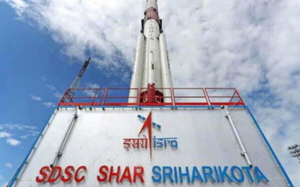 isro e1693884149767 आदित्य-L1 अंतरिक्ष यान ने पृथ्वी के प्रभाव क्षेत्र से सफलतापूर्वक उड़ान भरी: इसरो