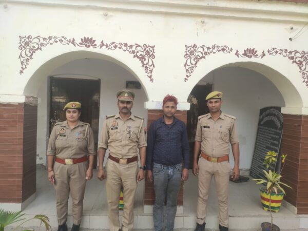 1 82 e1698250255366 अश्लील हरकत करने वाले को पुलिस ने किया गिरफ्तार