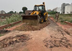 2 28 e1697552239525 आगरा: सिकंदरा स्मारक से लगी अवैध कॉलोनी को एडीए ने किया ध्वस्त