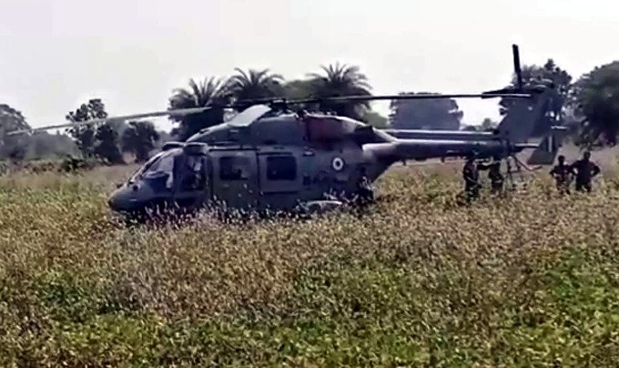 helecopter भोपाल के पास सेना के हेलीकॉप्टर की इमरजेंसी लैंडिंग