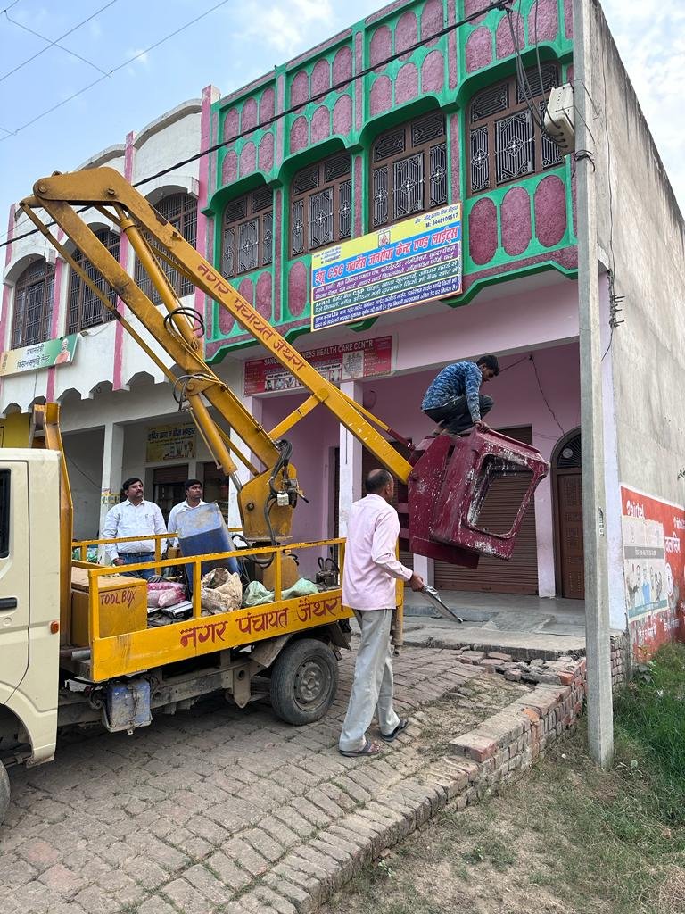 1 58 दीपावली पर दूधिया रोशनी से जगमगाएगा जैथरा