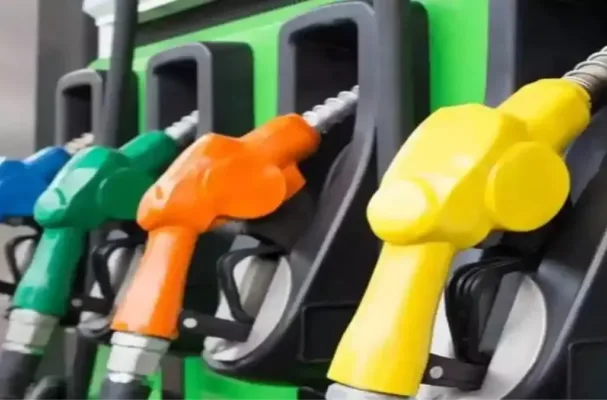 1 63 jpg e1704857005455 Petrol-Diesel Price Today: सप्ताह के अंत में पेट्रोल-डीजल की कीमतों में कमी, जानिए क्या है आपके शहर में कीमत