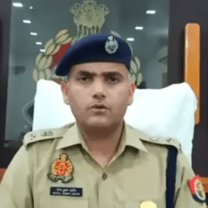 3 3 शराब पीकर साथी पुलिसकर्मियों को किया था परेशान, पुलिस अधीक्षक हुए नाराज, दो पुलिसकर्मी सस्पेंड