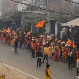 3 6 मोहनपुरा में कलश यात्रा से भक्तिमय माहौल