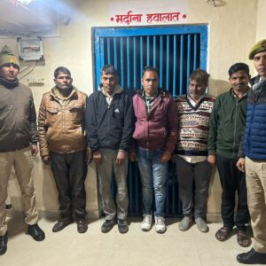 IMG 20240119 WA0528 पुलिस ने जुआ और सट्टे की खाई बड़ी करते हुए पांच लोगों को किया गिरफ्तार 72000 रुपए वह मोबाइल पर्ची बरामद