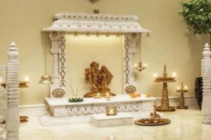 ghar ka mandir Mandir Vastu Tips: घर के मंदिर में रखी ये 5 चीजें परिवार में लाती हैं कलेश, वास्तु शास्त्र के अनुसार इनसे बचें