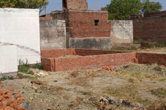 IMG 20240621 WA0534 मोहल्ला गुढ़ी में बारात घर निर्माण में हो रहा घटिया सामग्री का प्रयोग