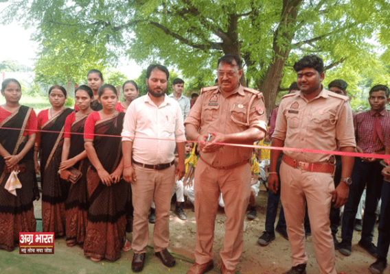 1 80 e1727268930113  एस टी आर पब्लिक एकेडमी में विज्ञान प्रदर्शनी का सफल आयोजन #Mainpuri news