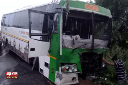 bus accident UP News: हाथरस में भीषण सड़क हादसा: जनरथ बस ने मैक्स पिकअप को मारी टक्कर, 12 की मौत