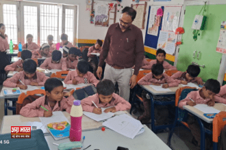 teacher 2 आगरा में NAT और NAS परीक्षा की तैयारी जोरों पर, शिक्षकों को दिए विशेष निर्देश