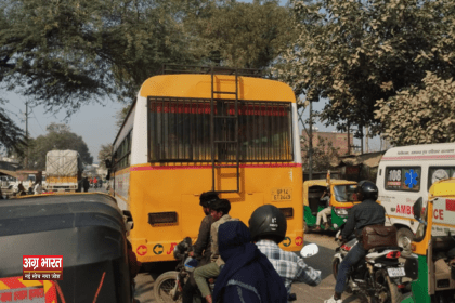 bus 1 यातायात माह में भी नियमों की अनदेखी: एटा-अलीगंज मार्ग पर फर्राटा भरती डग्गेमार बसें