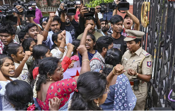 aanna university campus तमिलनाडु की अन्ना यूनिवर्सिटी में छात्रा से हैवानियत, बिरयानी बेचने वाले ने किया रेप 