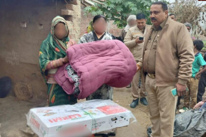 police 2 UP News: सिढ़पुरा पुलिस बनी बेसहारा का सहारा, ठंड में विधवा महिला की मदद कर दिखाई मानवता