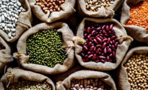 beans and pulses खून बढ़ाने की मशीन हैं ये सुपरफूड्स, एक झटके में दूर करता है आयरन की कमी