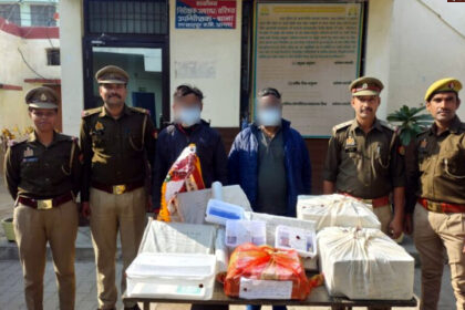 etmatdaula police Agra News: नकली नोटों की छपाई का गोरखधंधा, पुलिस ने दो आरोपियों को पकड़ा, तीसरा फरार