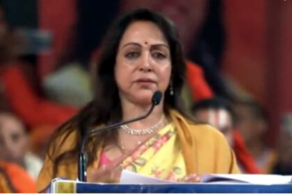 mema malini in mahakumbh 2025 धर्म संसद पहुंचीं बीजेपी सांसद हेमा मालिनी ने ये क्या कहा दिया...