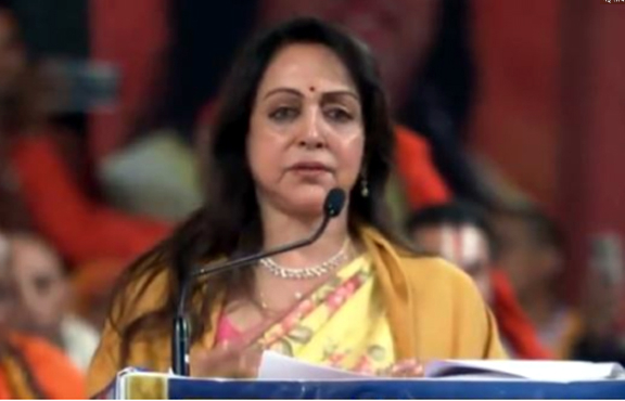 mema malini in mahakumbh 2025 धर्म संसद पहुंचीं बीजेपी सांसद हेमा मालिनी ने ये क्या कहा दिया...