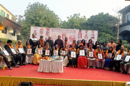 taj litlature साहित्यकारों ने सजाया साहित्य का महासंगम; ताज लिटरेचर क्लब द्वारा आयोजित राष्ट्रीय कवि सम्मेलन