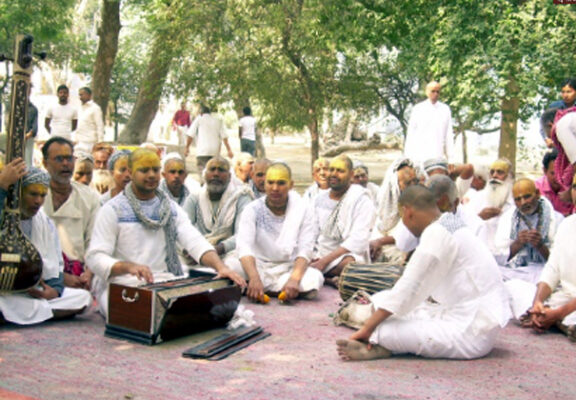 hawali sangeet e1738475563686 ब्रज के मंदिरों से लुप्त हो रहीं संगीत की परंपराएं, हवेली संगीत गर्दिश में